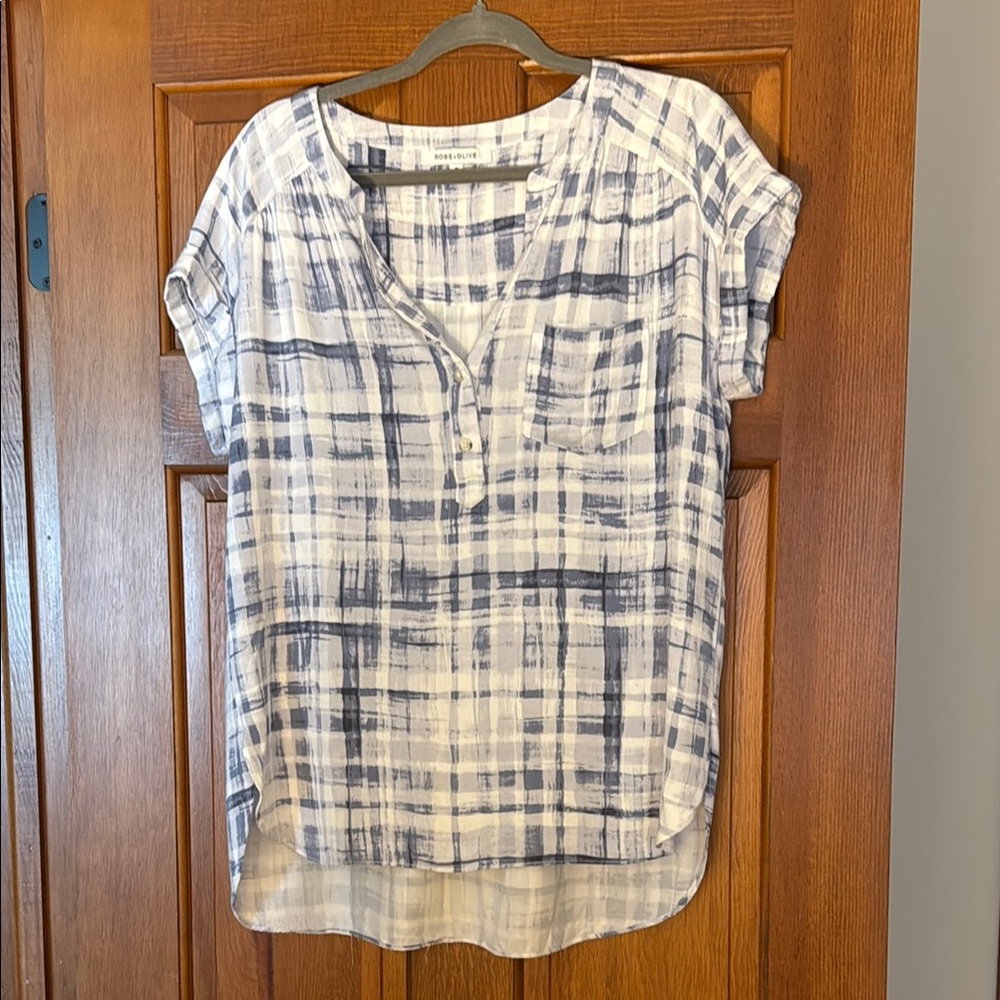 Rose & Olive Navy and White Plaid Blouse